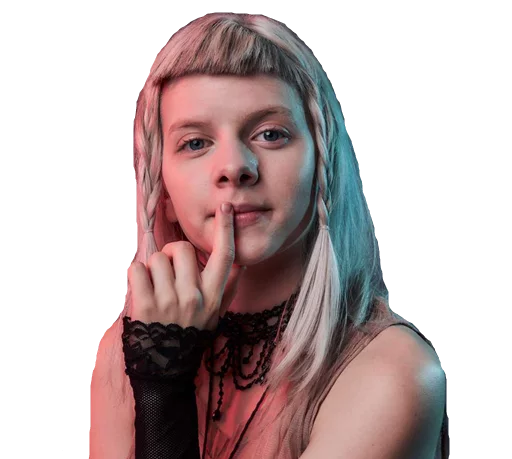 Aurora Aksnes emoji 🤔
