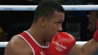 Эмодзи Boxing 🥊