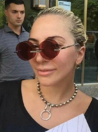 Lady Gaga Memes emoji 🚨