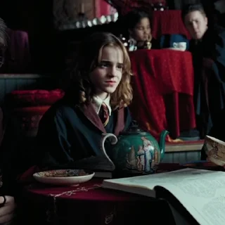 Эмодзи #3 Гарри Поттер 🙄