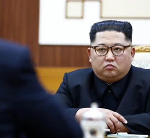 Емодзі Ким Северная Корея 🤓