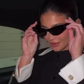 Kylie Jenner | Кайли Дженнер emoji 🧡