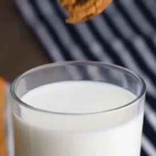 Milk emoji 🥛