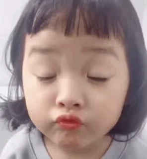Nina Coreana emoji 👍