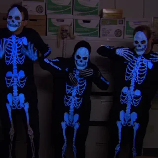 Эмодзи The Office Halloween ☠