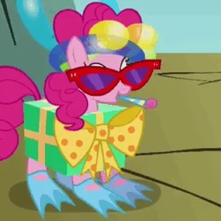 Pinkie Pie animated sticker 🥳