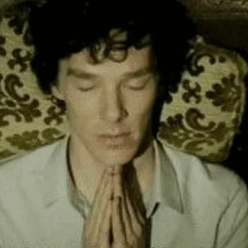 Telegram Sticker «Sherlock» 😗