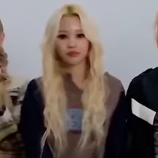 Стікер Soyeon 2 (G)I-DLE ☝️