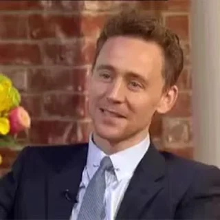 Tom Hiddleston | Том Хиддлстон emoji 😂