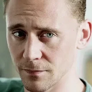 Tom Hiddleston | Том Хиддлстон sticker 😇
