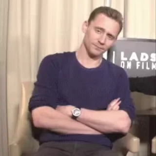 Tom Hiddleston | Том Хиддлстон stiker 🫤