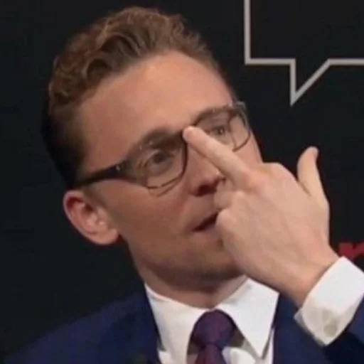 Telegram Sticker «Tom Hiddleston» 🧊
