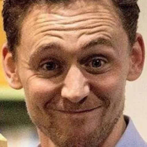 Tom Hiddleston  sticker 🧊