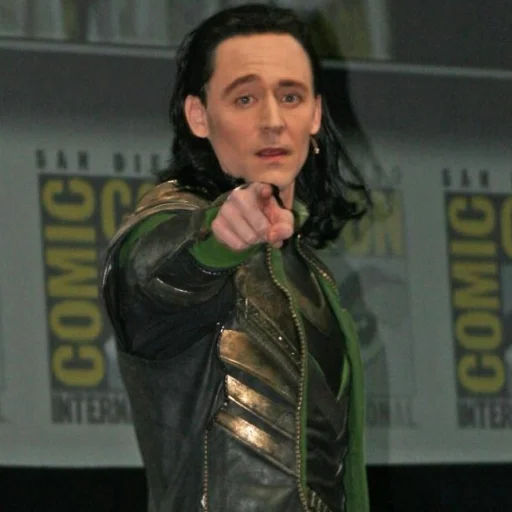 Стікер Telegram «Tom Hiddleston » 🧊